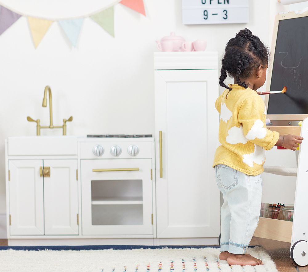 Toddler kitchen hotsell